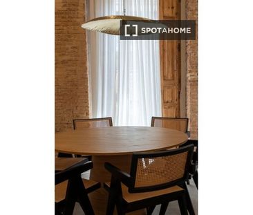 3 room luxury Flat for rent in Valencia - Photo 4