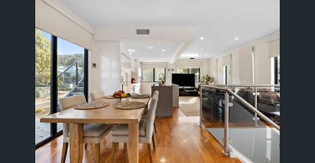 Marina Lifestyle with Stunning Canal Views - Photo 3