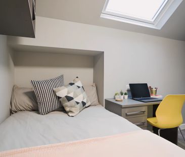 Premium Loft Ensuite - Photo 2