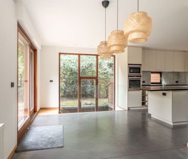 Villa te huur in Ukkel voor € 3.000 met 4 slaapkamers - Photo 5