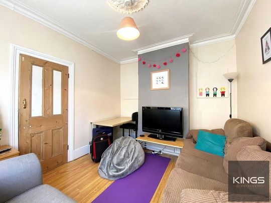4 bedroom terraced house to rent - Photo 1