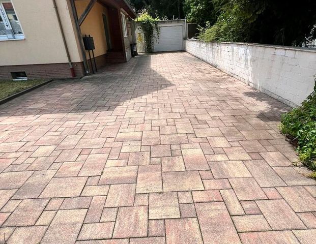 Obergeschosswohnung (OG) – 45 m² – 2–3 Zimmer – frisch renoviert - Foto 1