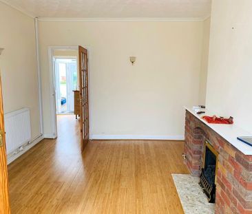 2 bedroom semi-detached house to rent - Photo 4