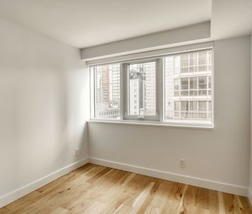 3460 Peel Street - Photo 1