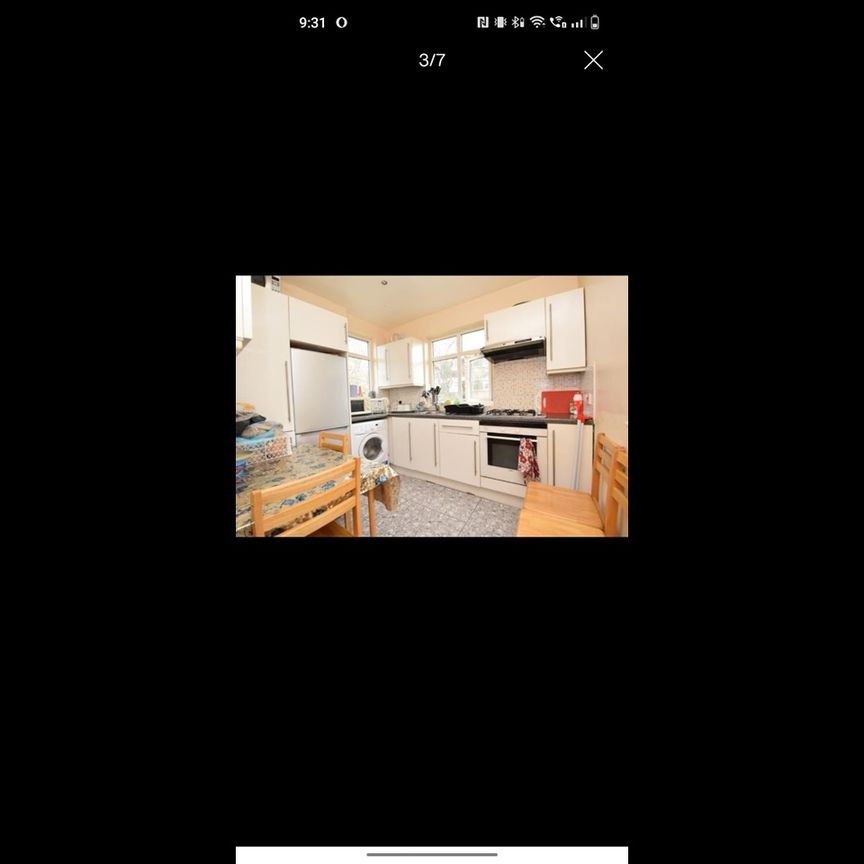 2 Bed Maisonette, Priory Close, HA0 - Photo 1