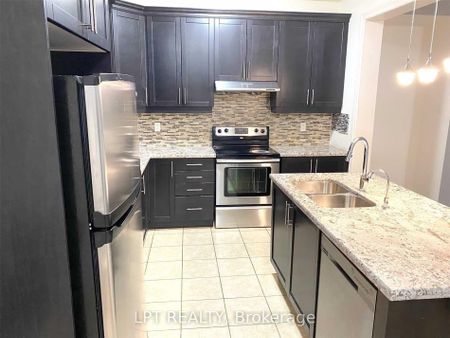 For Lease - 35 Humberstone Crescent, Brampton, Ontario - Photo 5