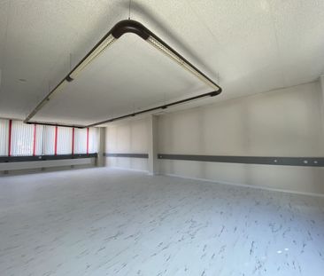 Grand bureau à Neuchâtel / cabinet médical - Foto 1