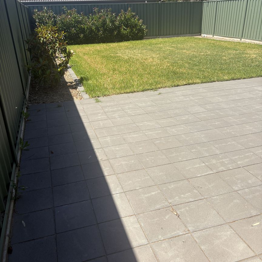 2 Bedroom home in quiet setting - Photo 1