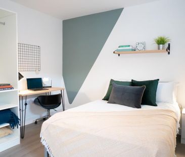 1 bedroom in a house share to rent - Photo 4