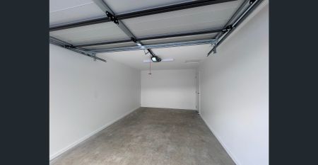 Live in the heart of Deloraine! - Photo 2