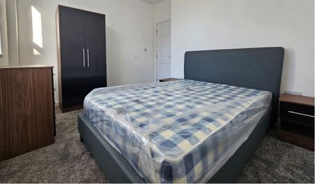 Percy Street - Photo 2