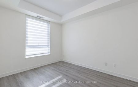 50 Bruyeres Mews #525 - Photo 2