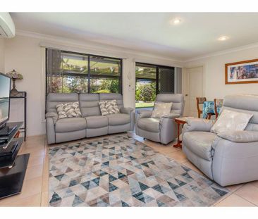 Three bedroom Housein Quiet Cul-de-sac - Photo 1