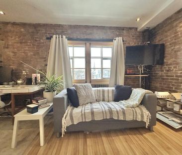 Loft entièrement meublé à louer Vieux-Québec juillet 2026 - Photo 2