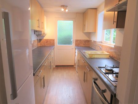 6 Bed Terraced House, Campbell Road, BN1 - Photo 5