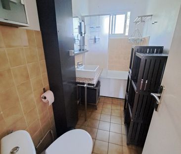 Location Appartement 1 pièce 22m² ST DENIS 97400 - Photo 3