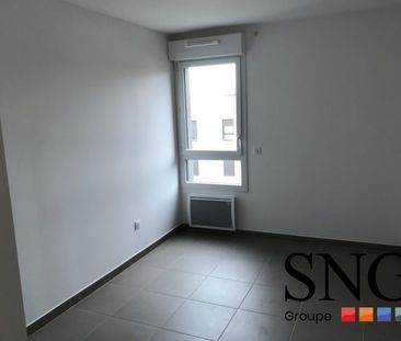 T3 AVEC BALCON ET PARKING - Photo 3
