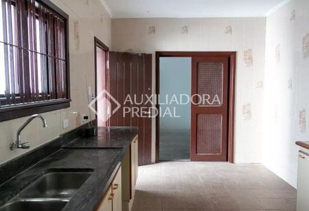 Casa com 4 quartos e 380m² para alugar em Jardim do Mar, São Bernardo do Campo. - Photo 3