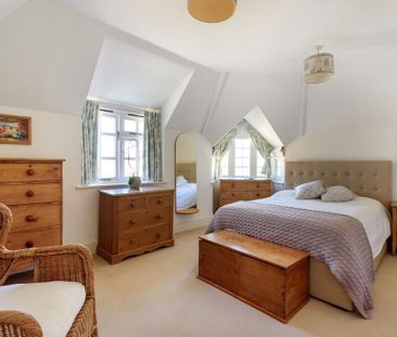 4 bedroom detached house to rent - Photo 3