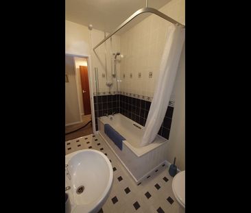 1 Bed Flat, Ilkeston Road, NG7 - Photo 6