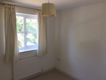 2 bedroom terraced house to rent - Photo 3