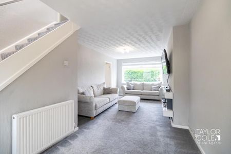 3 bedroom semi-detached house to rent - Photo 5