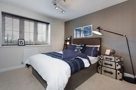 4 bedroom detached house to rent - Photo 3