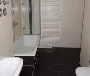 Großzügige 2-Zimmerwohnung mit Parkett und Balkon in Dresden-Plauen! - Foto 1