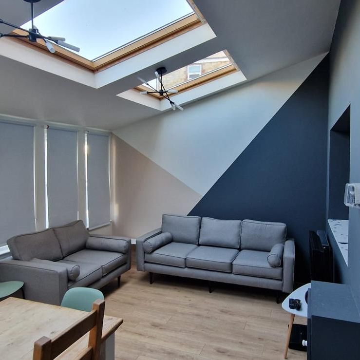 6 bedroom house - Photo 1