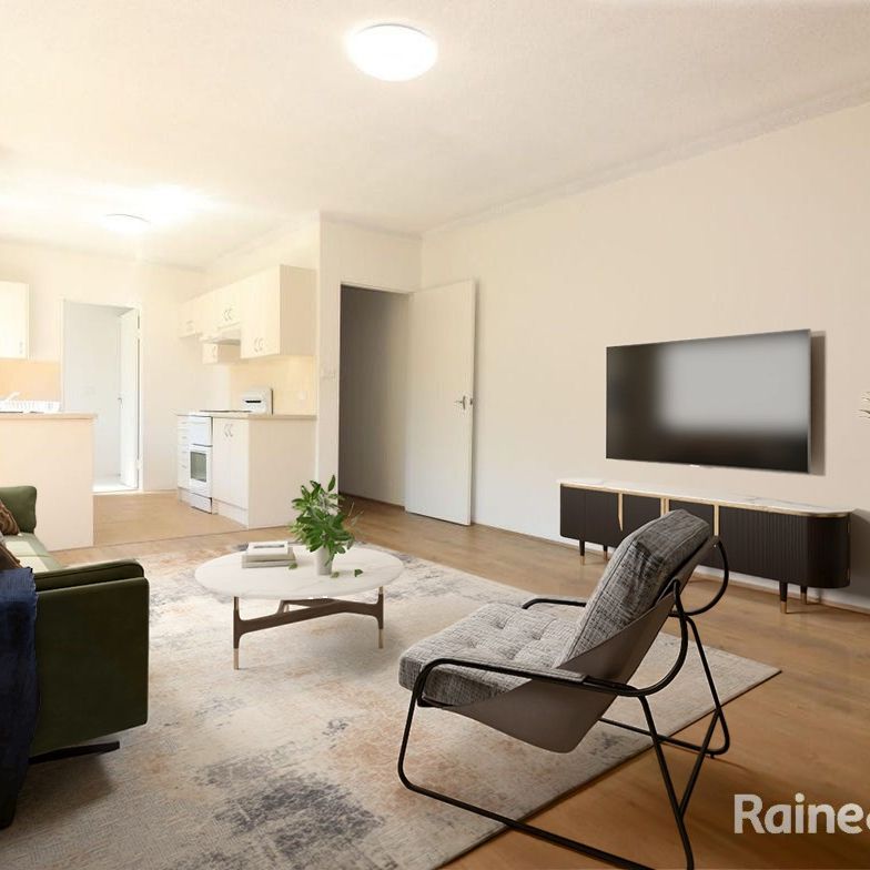 Spacious Apartment In Prime Location - Photo 1