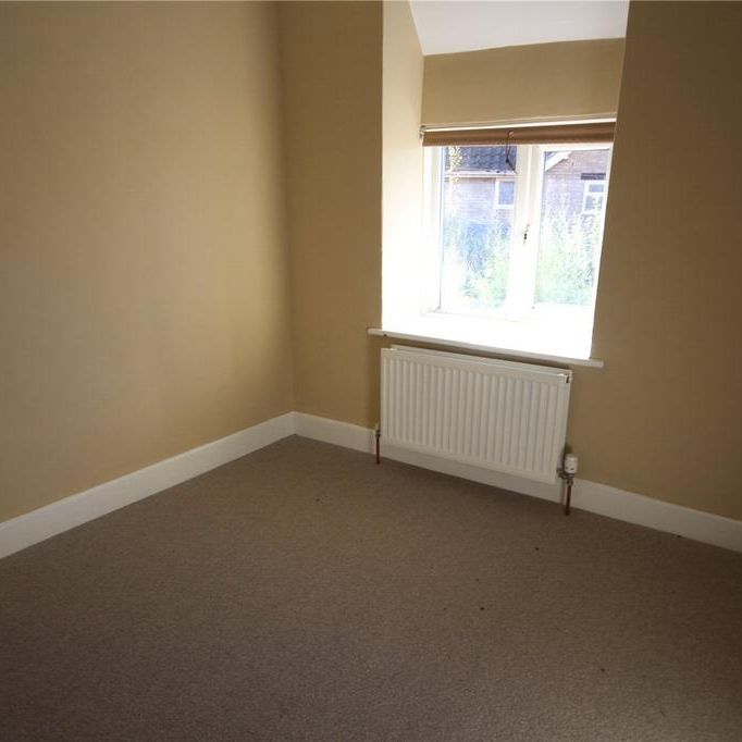 2 bedroom cottage to rent - Photo 1