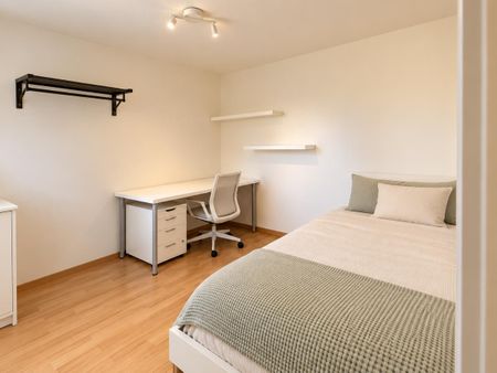 4 Zimmer, 70 m², 2. Stock - Foto 2
