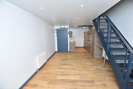 3 bedroom terraced house to rent - Photo 2