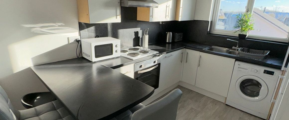 Lascelles Street Room 3 - Photo 1