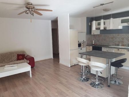 RAVISSANT TYPE 3 DE 70 M² AVEC TERRASSE ET BOX 13009 - Photo 2