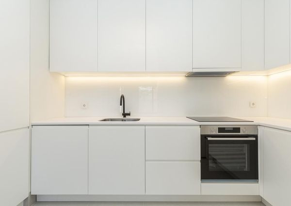 1 Bedroom Apartment with a view, Largo do Rato, Lisboa