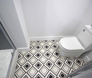 1 bedroom in a house share to rent - Photo 6
