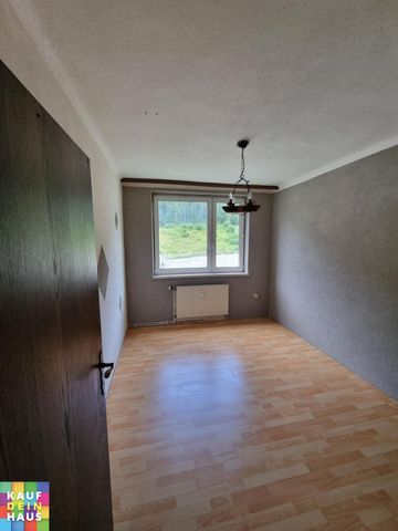 3-Zimmerwohung im obersten Stock – Erstbezug nach Sanierung – unbefristeter Mietvertrag - Photo 5