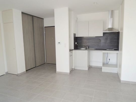 Location appartement 2 pièces, 42.82m², Nîmes - Photo 1