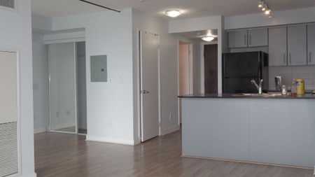 For Lease - 12 Yonge Street Unit# 703, Toronto, Ontario - Photo 2