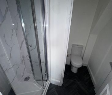Withnell Road F1, Blackpool - Photo 4