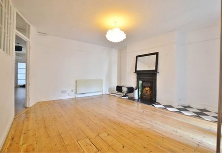 Room in a Shared Flat, Chesham Place, BN2 - Photo 2