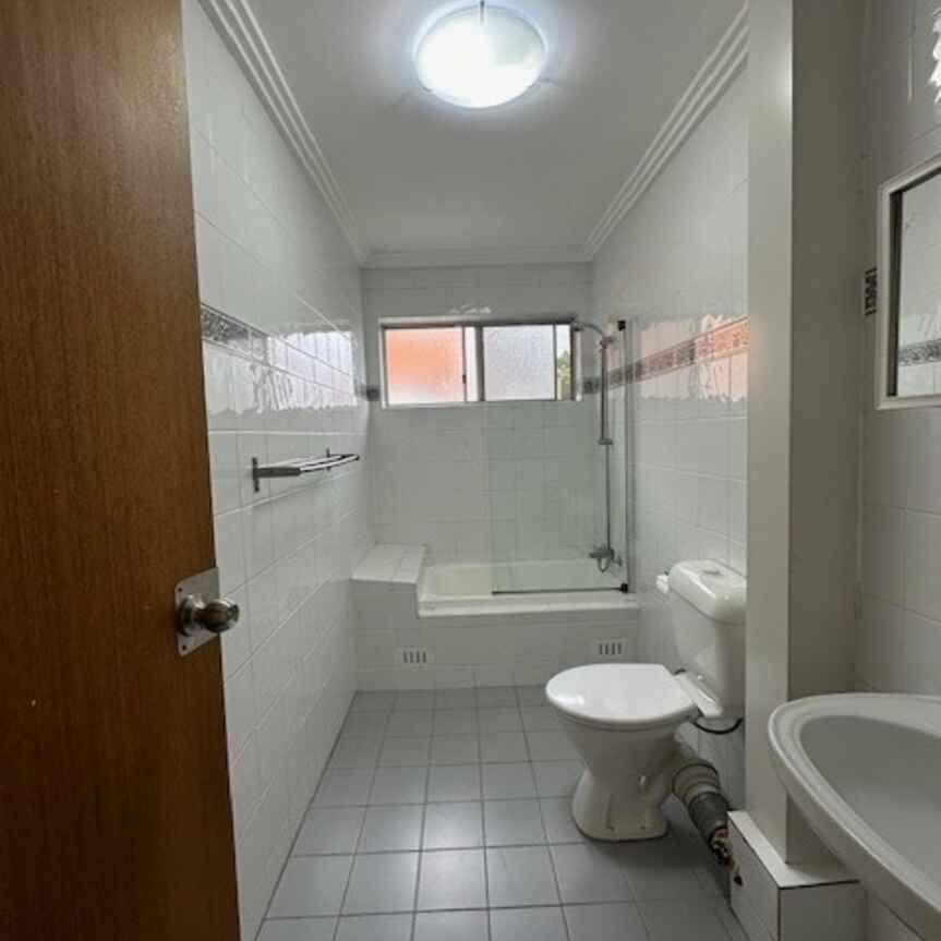 5/10 Acacia Street, Cabramatta - Photo 1