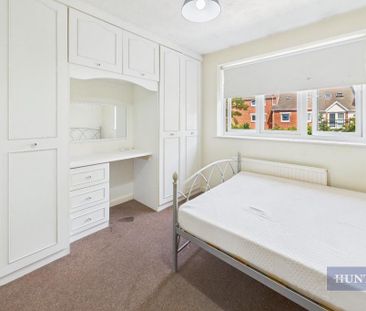 4 bedroom terraced house to rent - Photo 4