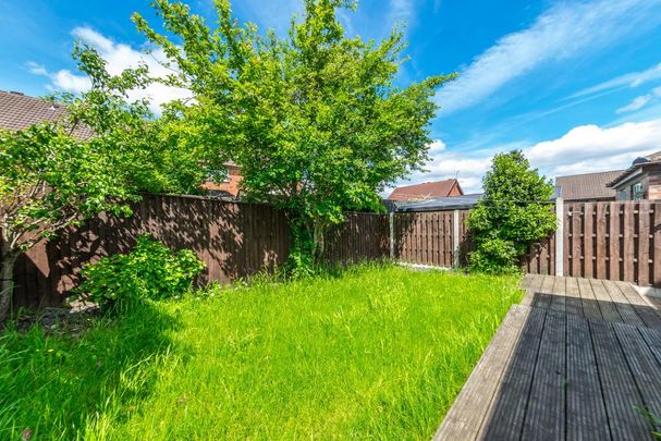 3 bedroom semi-detached house to rent - Photo 1