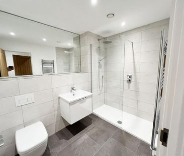 3 bedroom ground floor flat to rent - Photo 4