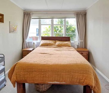 Naenae Living - Photo 3