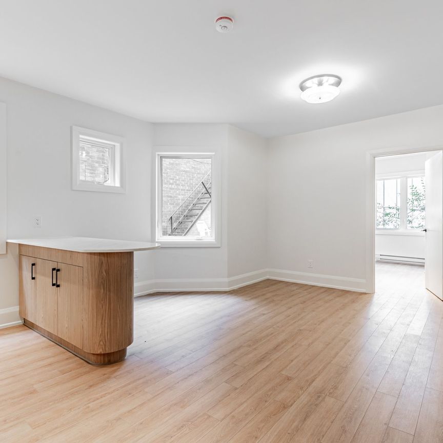 For Lease - 2528 Yonge Street Unit# 1, Toronto, Ontario - Photo 1