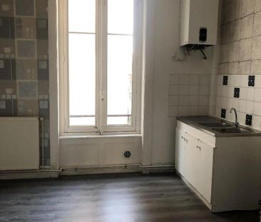Location Appartement 3 pièces 76m² ST ETIENNE 42000 - Photo 2