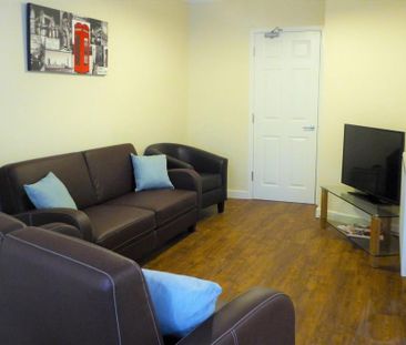 House to rent - Photo 3